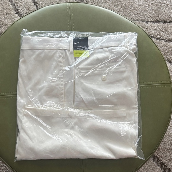 Nike Classic White Trousers - Picture 1 of 1